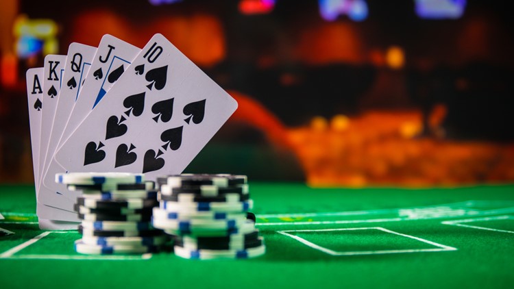 Players get a chance to win real Baccarat games.